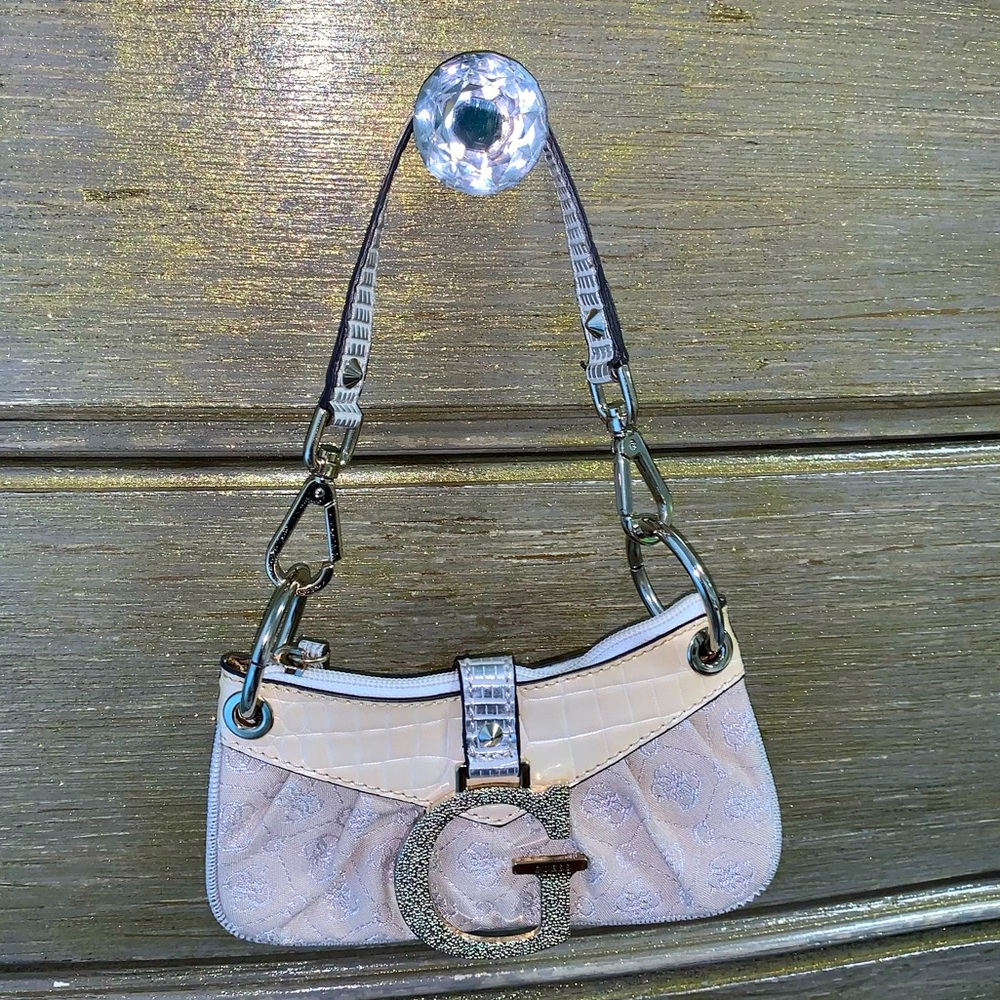 Guess Purse!